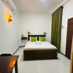 villa-jaya-near-airport.negombohotels.net/